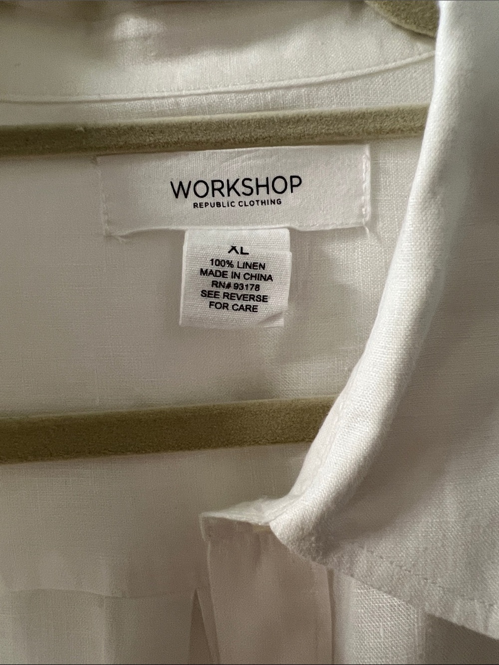 Linen button-down - Picture 2 of 3